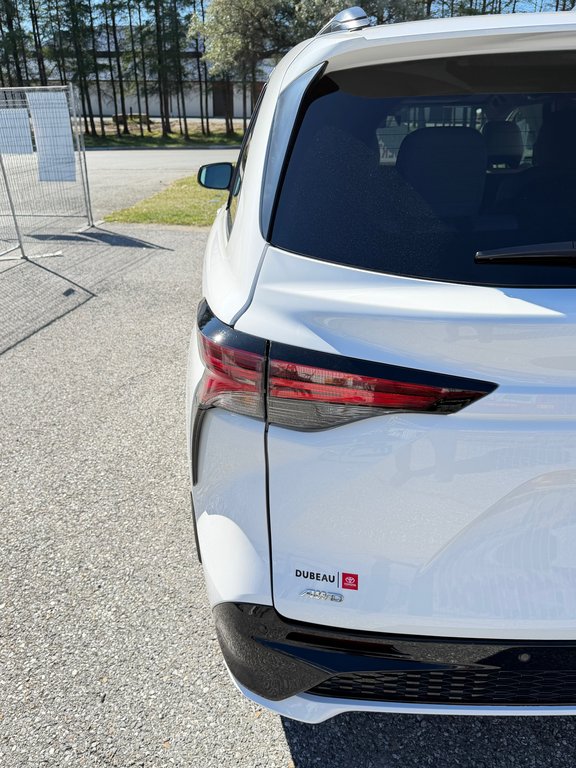 Toyota Sienna XSE AWD *TECHNO* TRÈS RARE / PAS VU L'HIVER / 2024 à Thetford Mines, Québec - 25 - w1024h768px