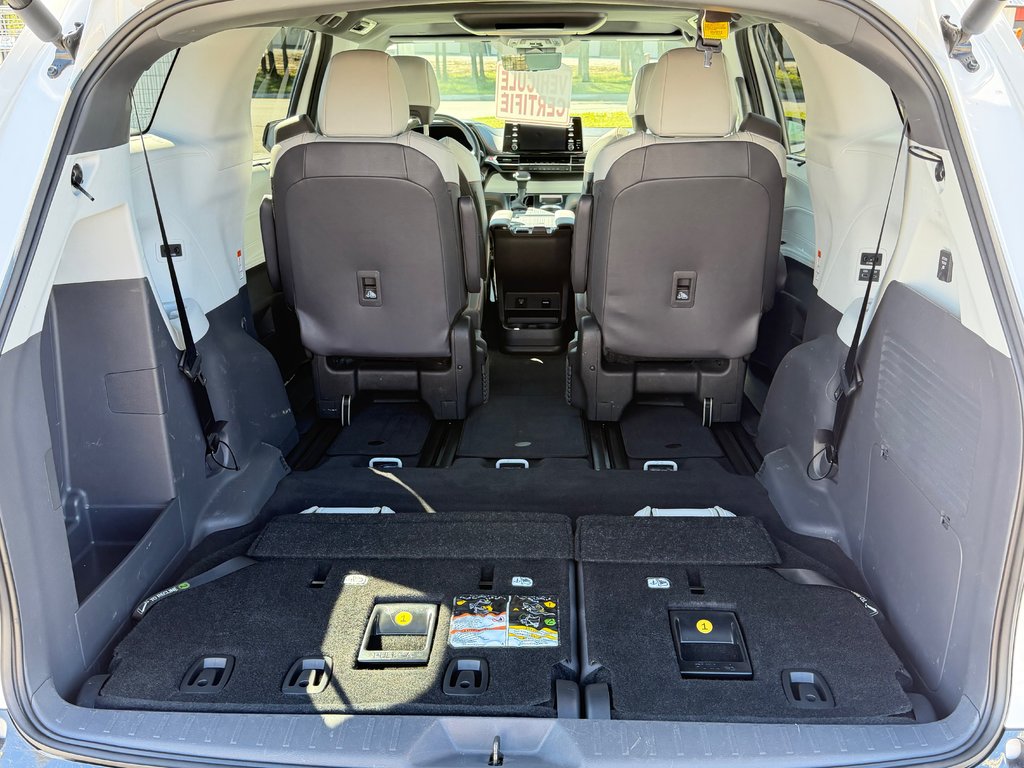 Toyota Sienna XSE AWD *TECHNO* TRÈS RARE / PAS VU L'HIVER / 2024 à Thetford Mines, Québec - 72 - w1024h768px