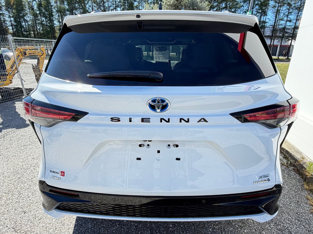 Toyota Sienna XSE AWD *TECHNO* TRÈS RARE / PAS VU L'HIVER / 2024 à Thetford Mines, Québec - 6 - w1024h768px