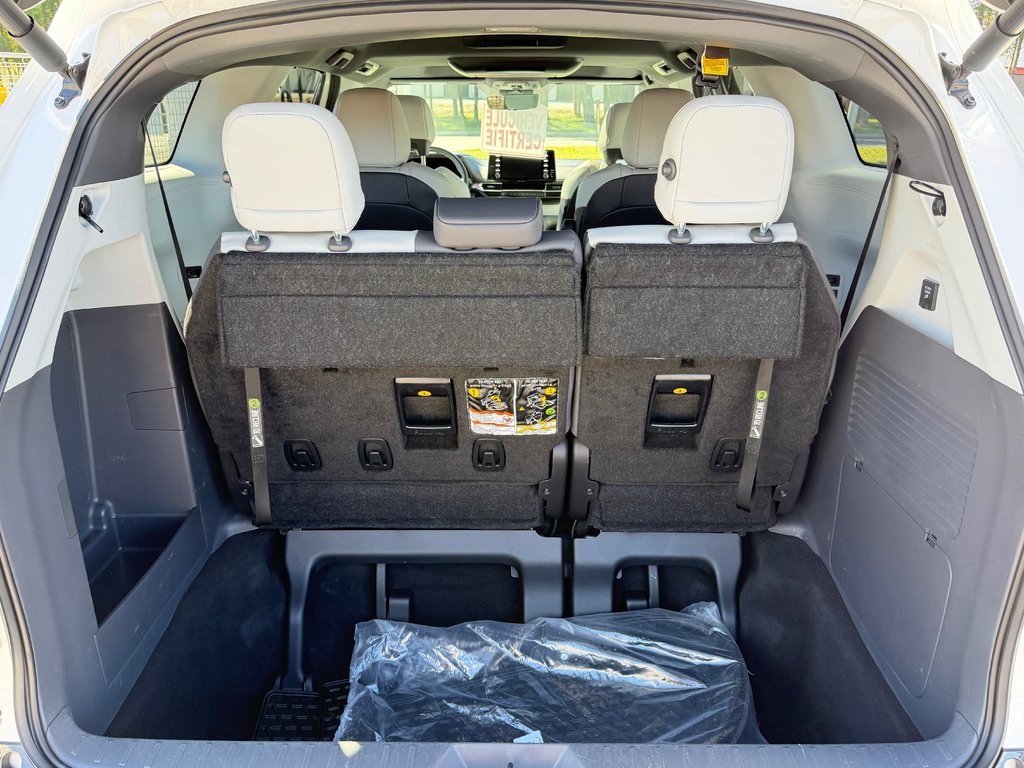 Toyota Sienna XSE AWD *TECHNO* TRÈS RARE / PAS VU L'HIVER / 2024 à Thetford Mines, Québec - 68 - w1024h768px