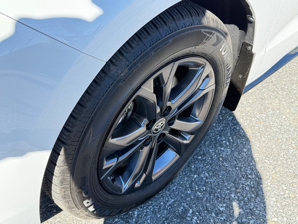 Toyota Sienna XSE AWD *TECHNO* TRÈS RARE / PAS VU L'HIVER / 2024 à Thetford Mines, Québec - 16 - w1024h768px