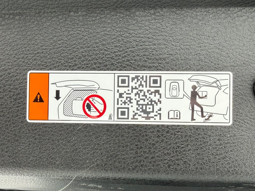 2025 Toyota Sienna XSE FWD / ATT. REMORQUE TOYOTA / JAMAIS ACCIDENTE in Thetford Mines, Quebec - 64 - w1024h768px