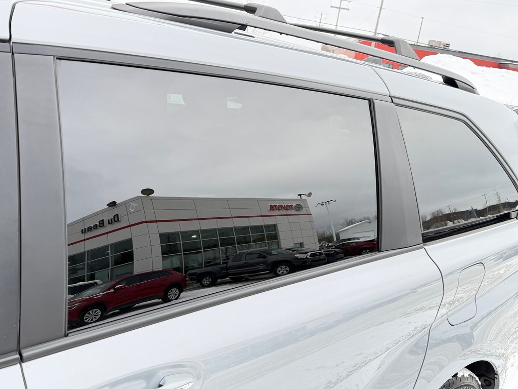 2025 Toyota Sienna XSE FWD / ATT. REMORQUE TOYOTA / JAMAIS ACCIDENTE in Thetford Mines, Quebec - 19 - w1024h768px
