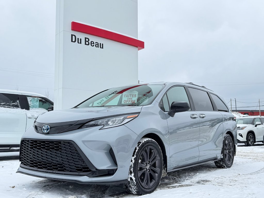 2025 Toyota Sienna XSE FWD / ATT. REMORQUE TOYOTA / JAMAIS ACCIDENTE in Thetford Mines, Quebec - 1 - w1024h768px