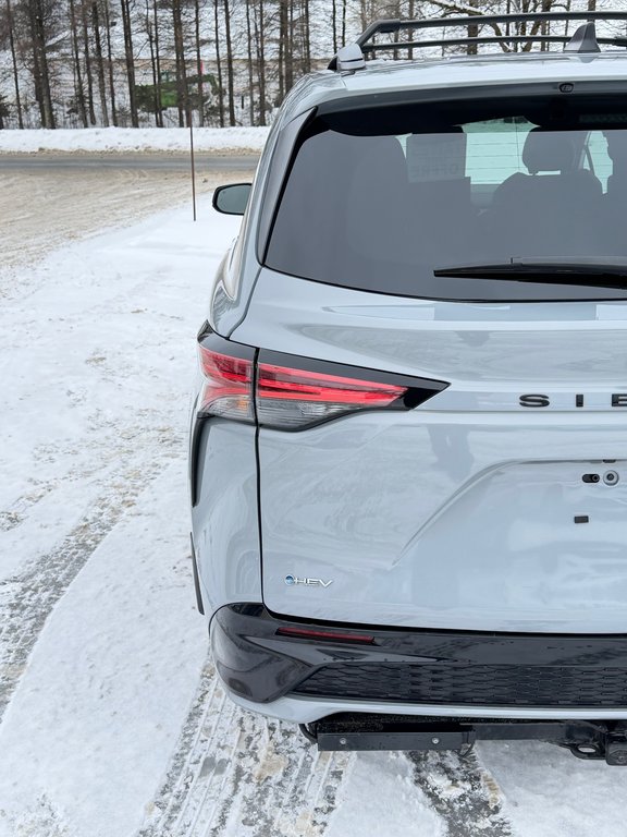 2025 Toyota Sienna XSE FWD / ATT. REMORQUE TOYOTA / JAMAIS ACCIDENTE in Thetford Mines, Quebec - 20 - w1024h768px