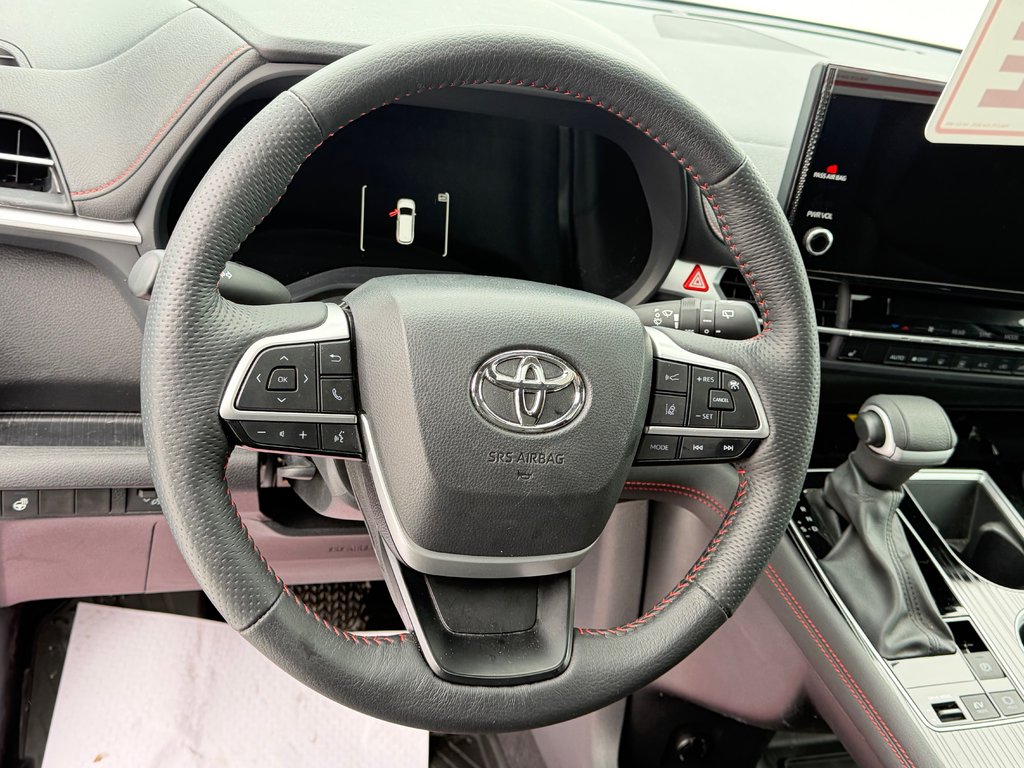 2025 Toyota Sienna XSE FWD / ATT. REMORQUE TOYOTA / JAMAIS ACCIDENTE in Thetford Mines, Quebec - 35 - w1024h768px