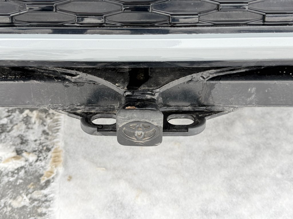 2025 Toyota Sienna XSE FWD / ATT. REMORQUE TOYOTA / JAMAIS ACCIDENTE in Thetford Mines, Quebec - 24 - w1024h768px