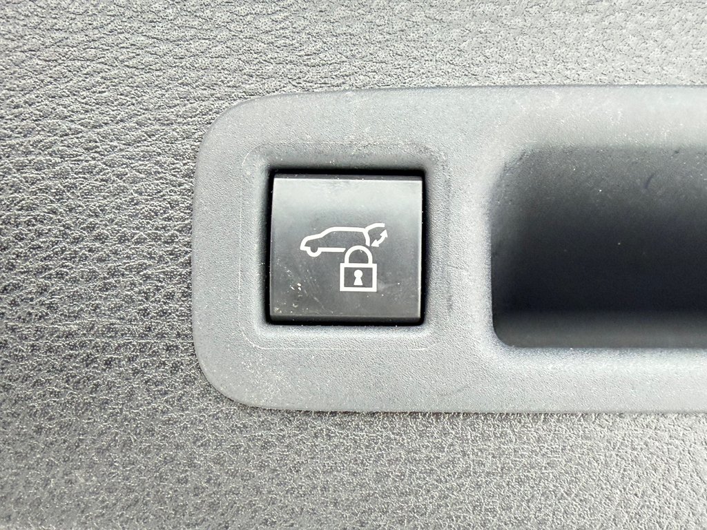 2025 Toyota Sienna XSE FWD / ATT. REMORQUE TOYOTA / JAMAIS ACCIDENTE in Thetford Mines, Quebec - 65 - w1024h768px