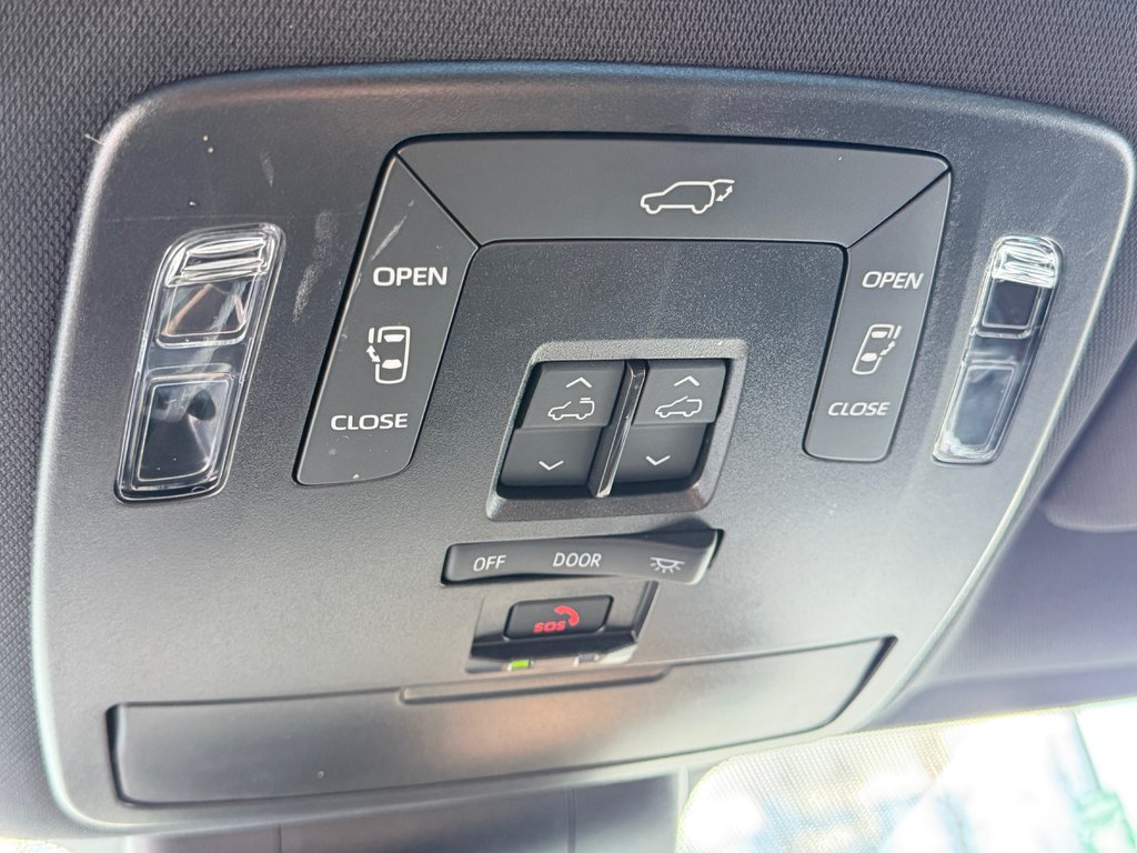 2025 Toyota Sienna XSE FWD / HITCH TOYOTA / PEA  17-04-29=100KM WOW !! / in Thetford Mines, Quebec - 57 - w1024h768px