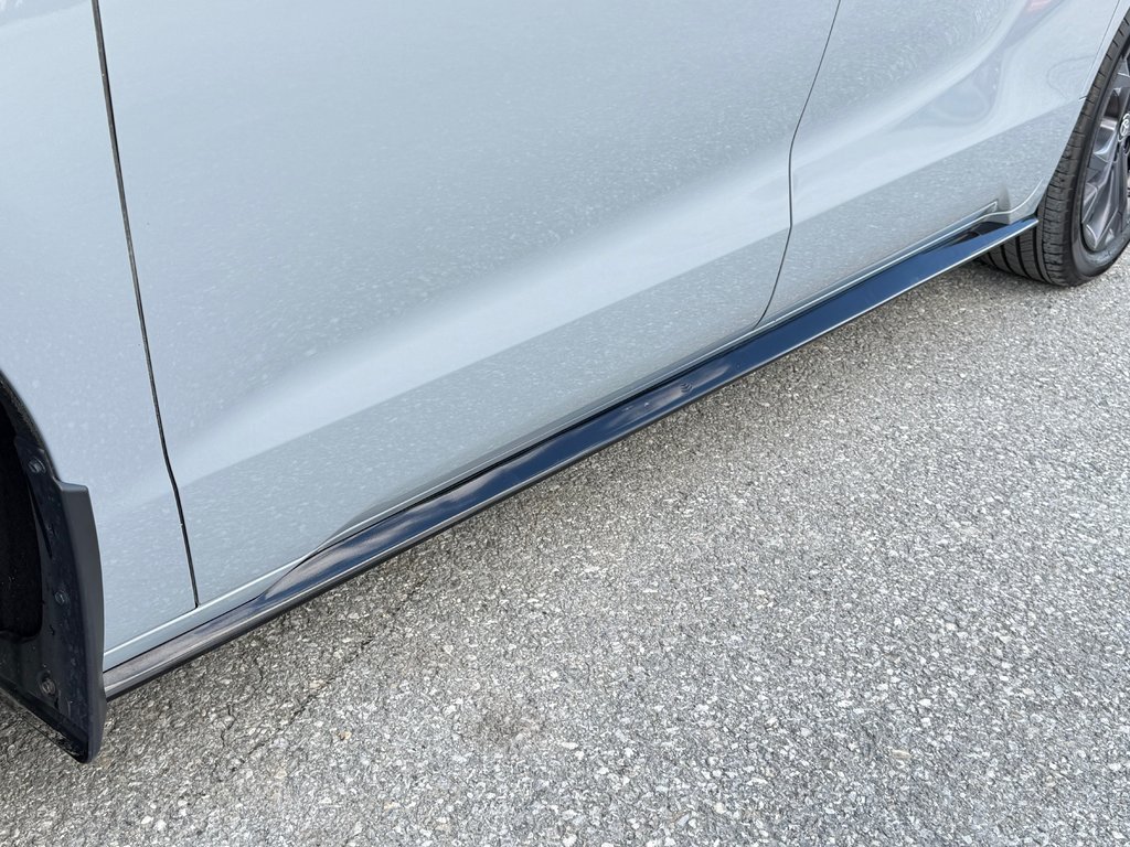 2025 Toyota Sienna XSE FWD / HITCH TOYOTA / PEA  17-04-29=100KM WOW !! / in Thetford Mines, Quebec - 23 - w1024h768px