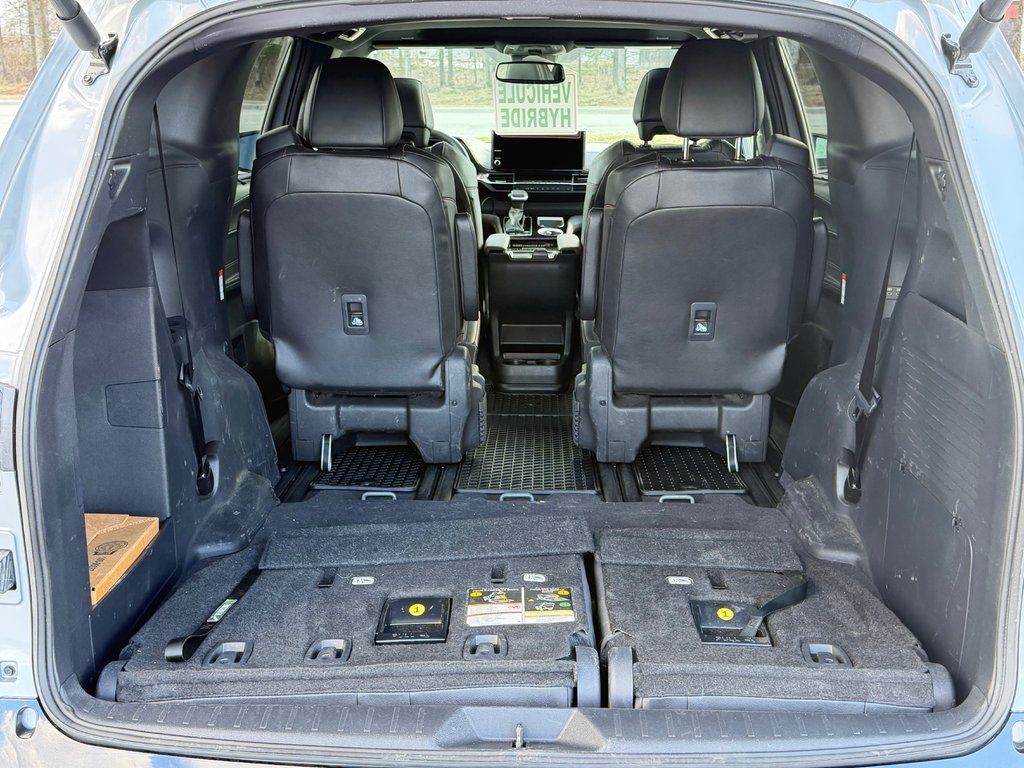 2025 Toyota Sienna XSE FWD / HITCH TOYOTA / PEA  17-04-29=100KM WOW !! / in Thetford Mines, Quebec - 64 - w1024h768px