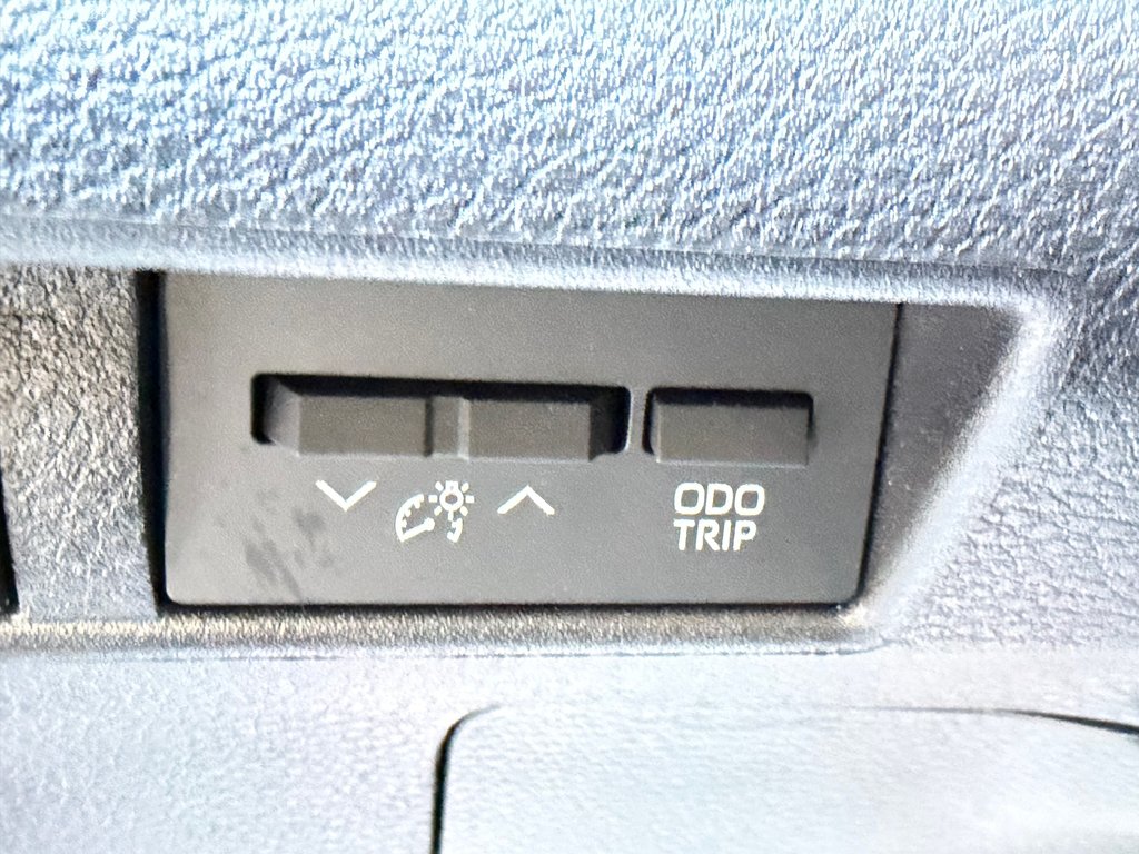 Toyota Sienna XSE AWD / 16.500KM SEULEMENT / ÉTAT NEUF !!! / 2025 à Thetford Mines, Québec - 40 - w1024h768px