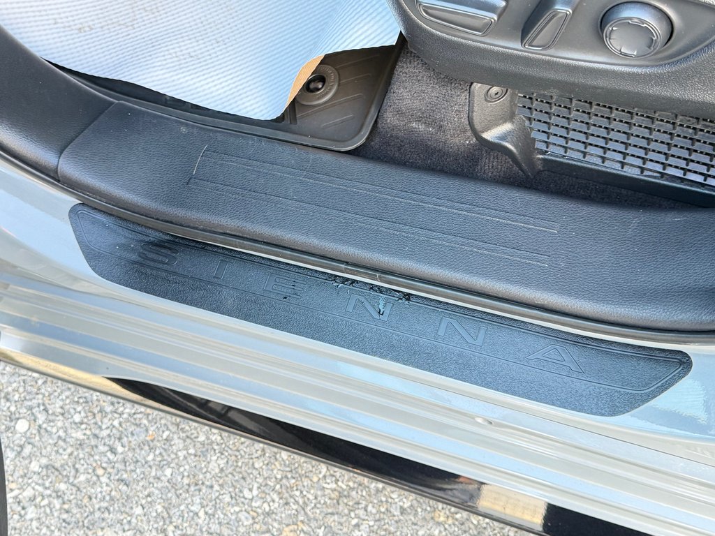 Toyota Sienna XSE AWD / 16.500KM SEULEMENT / ÉTAT NEUF !!! / 2025 à Thetford Mines, Québec - 36 - w1024h768px