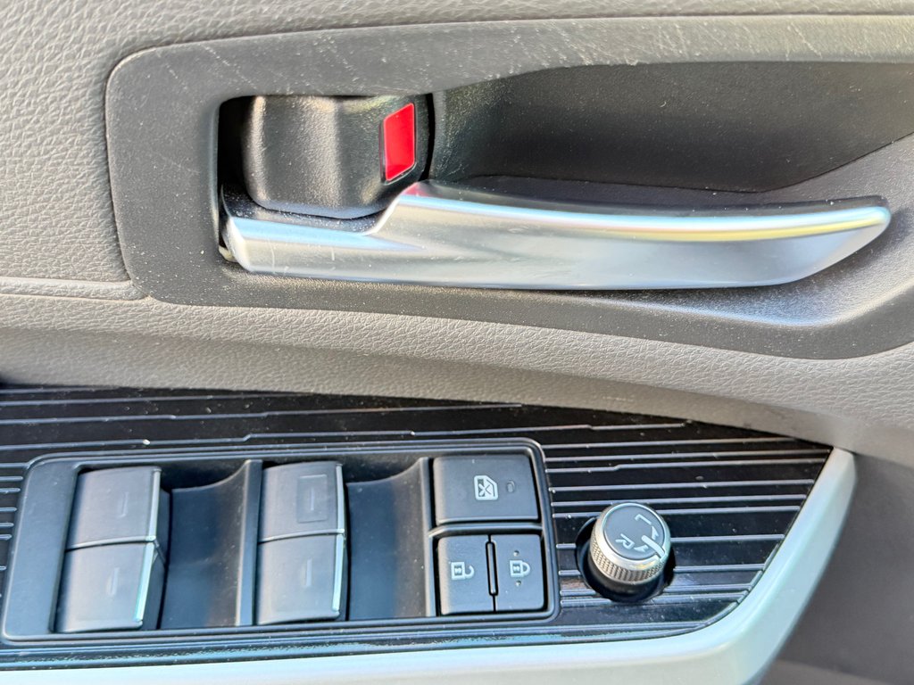 Toyota Sienna XSE AWD / 16.500KM SEULEMENT / ÉTAT NEUF !!! / 2025 à Thetford Mines, Québec - 34 - w1024h768px