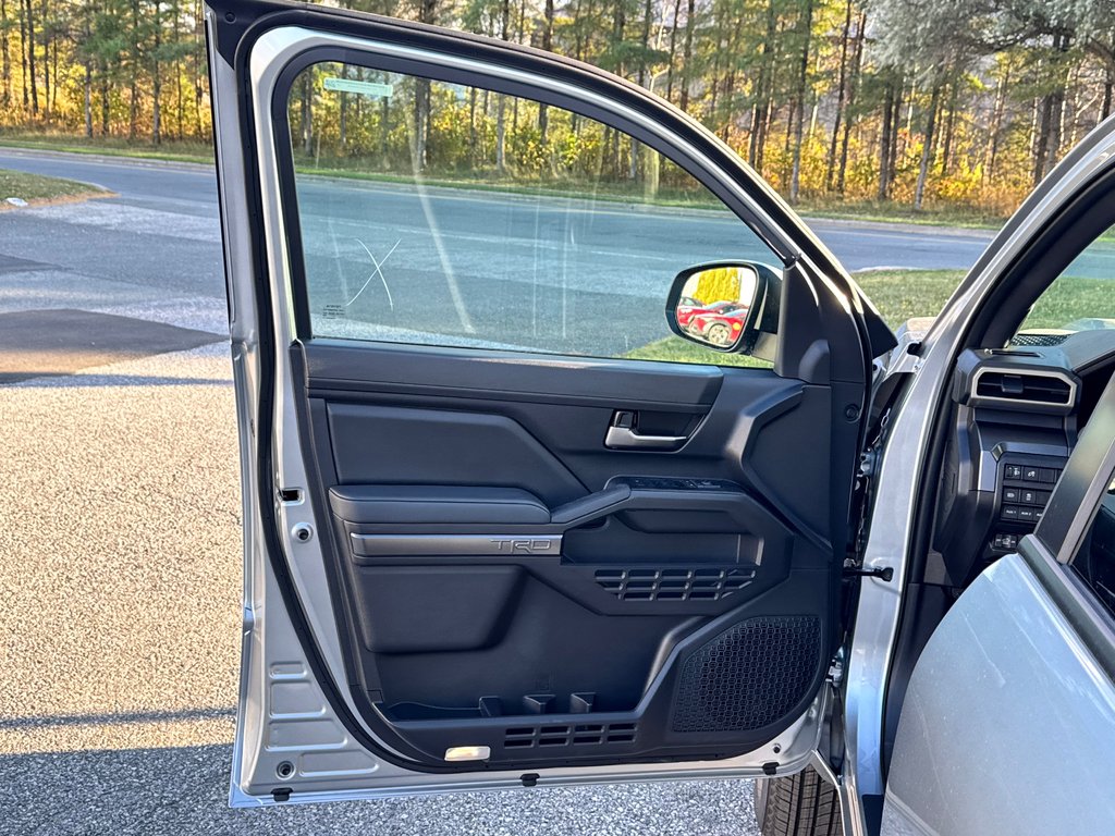 Toyota TACOMA DOUBLE CAB TRD SPORT + LOCATION A PARTIR DE 170$ PAR SEMAINE 2025 à Thetford Mines, Québec - 28 - w1024h768px