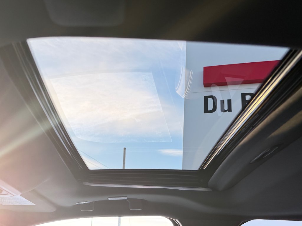 Toyota TACOMA DOUBLE TRD OFFROAD PREMIUM TOILE BOITE / MAGS ET PNEUS HORS ROUTE / LOGO ILLI 2025 à Thetford Mines, Québec - 68 - w1024h768px