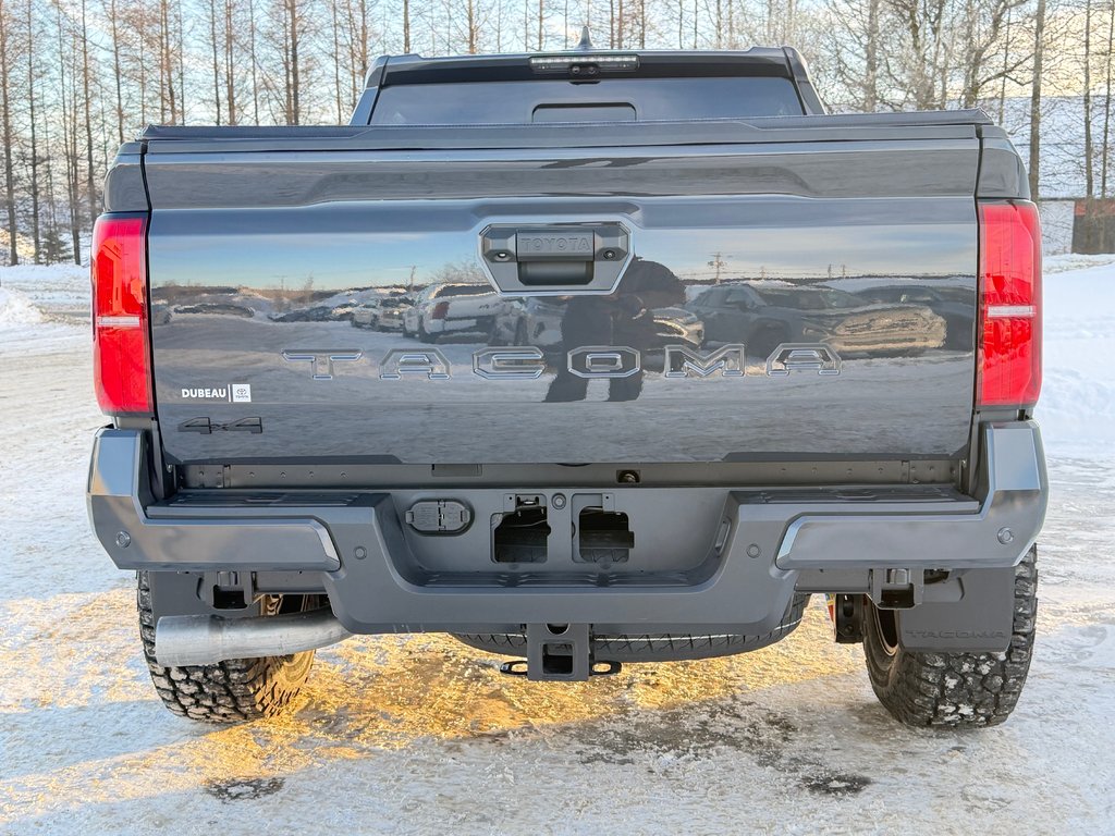 Toyota TACOMA DOUBLE TRD OFFROAD PREMIUM TOILE BOITE / MAGS ET PNEUS HORS ROUTE / LOGO ILLI 2025 à Thetford Mines, Québec - 36 - w1024h768px