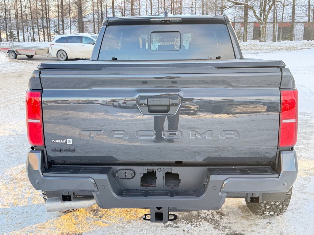 Toyota TACOMA DOUBLE TRD OFFROAD PREMIUM TOILE BOITE / MAGS ET PNEUS HORS ROUTE / LOGO ILLI 2025 à Thetford Mines, Québec - 5 - w1024h768px
