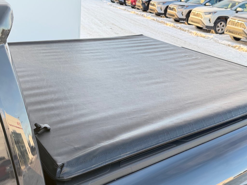 Toyota TACOMA DOUBLE TRD OFFROAD PREMIUM TOILE BOITE / MAGS ET PNEUS HORS ROUTE / LOGO ILLI 2025 à Thetford Mines, Québec - 29 - w1024h768px