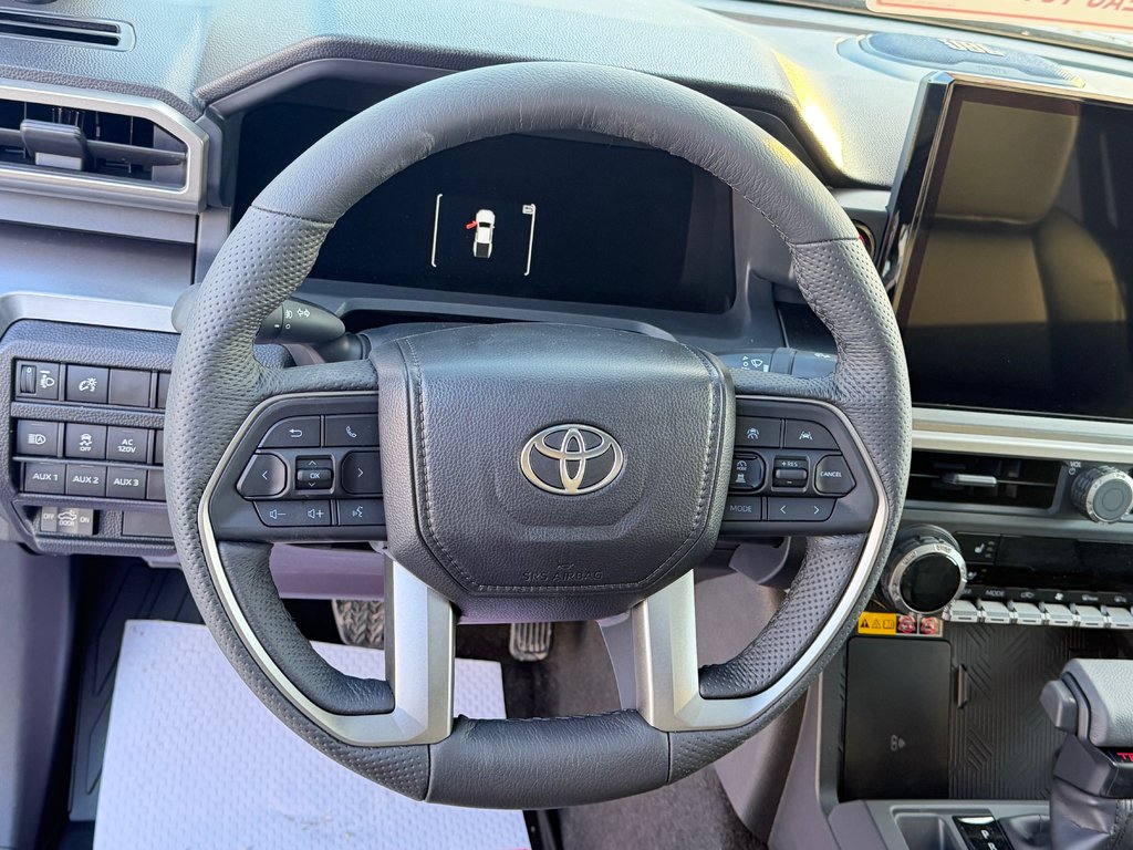 Toyota TACOMA DOUBLE TRD OFFROAD PREMIUM TOILE BOITE / MAGS ET PNEUS HORS ROUTE / LOGO ILLI 2025 à Thetford Mines, Québec - 44 - w1024h768px