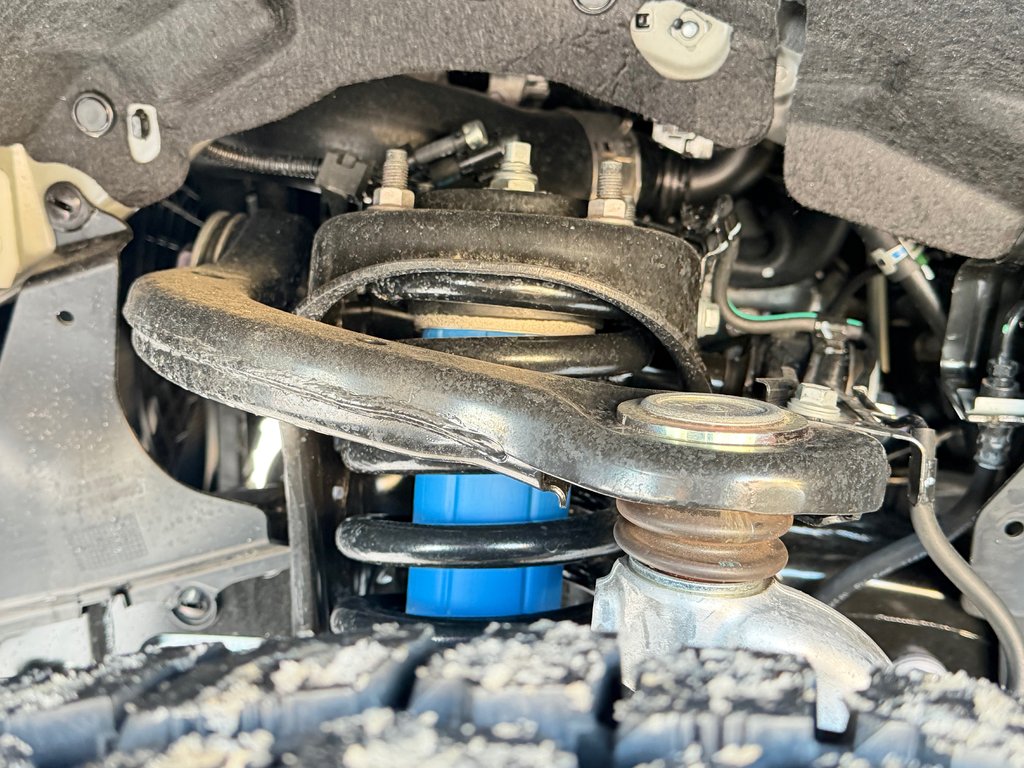 Toyota TACOMA DOUBLE TRD OFFROAD PREMIUM TOILE BOITE / MAGS ET PNEUS HORS ROUTE / LOGO ILLI 2025 à Thetford Mines, Québec - 22 - w1024h768px