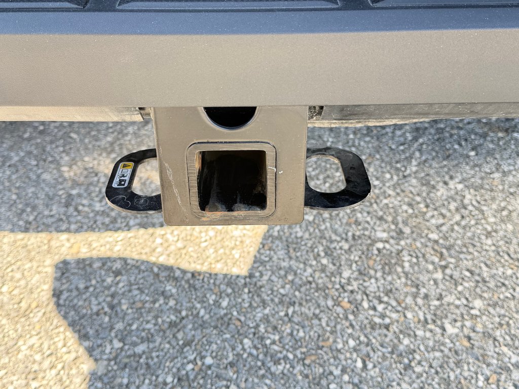 2026 Toyota TACOMA HYBRIDE LIMITED EDITION NOLS SPORT TOILE BOITE / MAGS ET PNEUS HORS ROUTE / LOGO NOIR in Thetford Mines, Quebec - 35 - w1024h768px