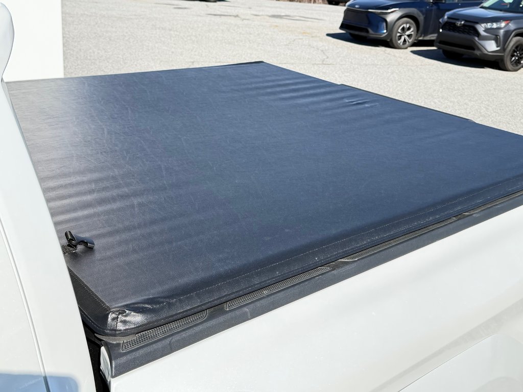 2026 Toyota TACOMA HYBRIDE LIMITED EDITION NOLS SPORT TOILE BOITE / MAGS ET PNEUS HORS ROUTE / LOGO NOIR in Thetford Mines, Quebec - 29 - w1024h768px