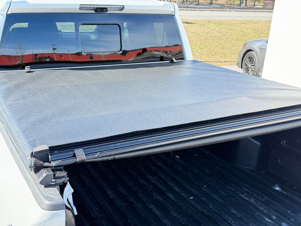 2026 Toyota TACOMA HYBRIDE LIMITED EDITION NOLS SPORT TOILE BOITE / MAGS ET PNEUS HORS ROUTE / LOGO NOIR in Thetford Mines, Quebec - 80 - w1024h768px