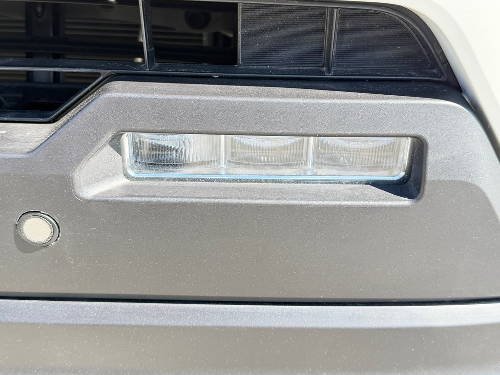 2026 Toyota TACOMA HYBRIDE LIMITED EDITION NOLS SPORT TOILE BOITE / MAGS ET PNEUS HORS ROUTE / LOGO NOIR in Thetford Mines, Quebec - 14 - w1024h768px