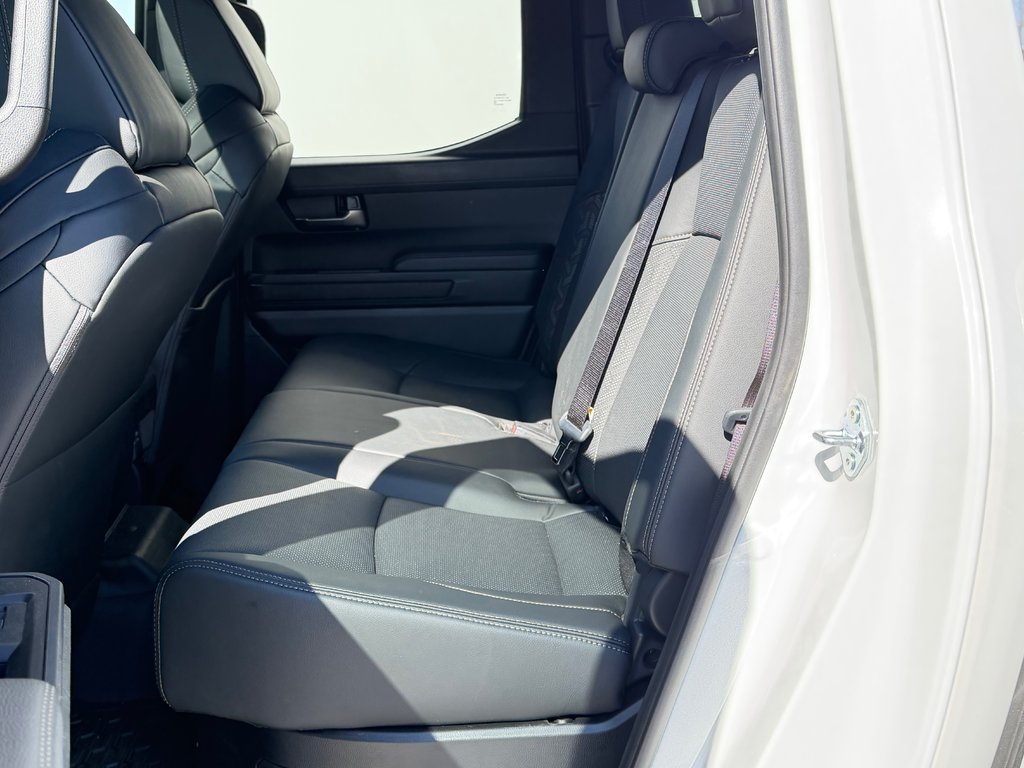 2026 Toyota TACOMA HYBRIDE LIMITED EDITION NOLS SPORT TOILE BOITE / MAGS ET PNEUS HORS ROUTE / LOGO NOIR in Thetford Mines, Quebec - 72 - w1024h768px