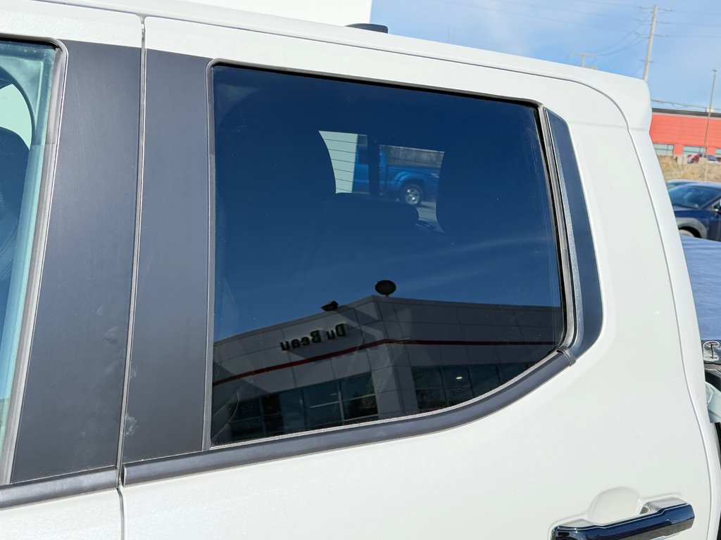 2026 Toyota TACOMA HYBRIDE LIMITED EDITION NOLS SPORT TOILE BOITE / MAGS ET PNEUS HORS ROUTE / LOGO NOIR in Thetford Mines, Quebec - 28 - w1024h768px