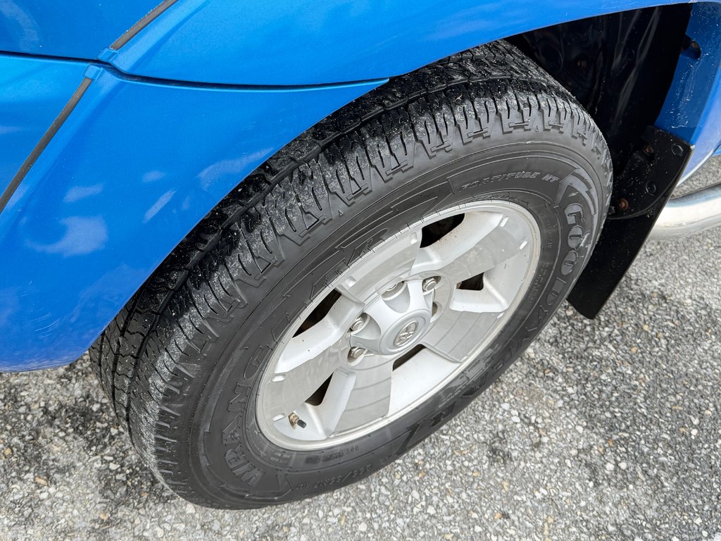 Toyota Tacoma TRD SPORT 4X4 V6 / DESSOUS COMME NEUF / INSPECTÉ / 2010 à Thetford Mines, Québec - 15 - w1024h768px