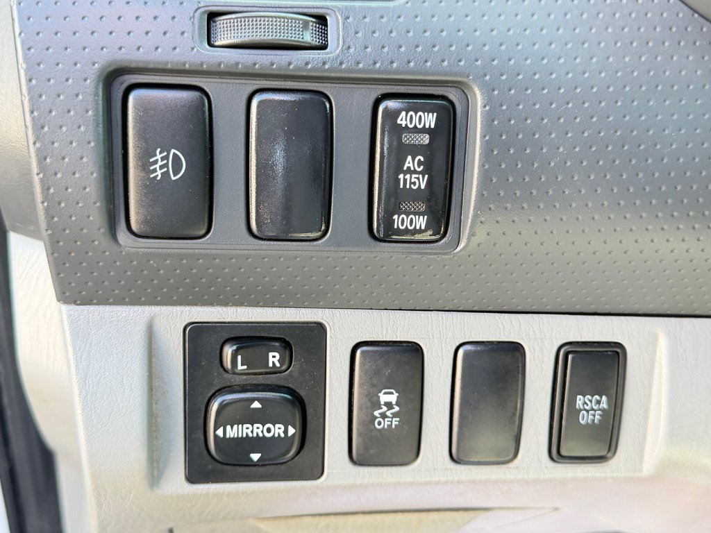 2011 Toyota Tacoma D-CAB / TRD SPORT / 1 PROPRIO / 108.000KM WOW ! / in Thetford Mines, Quebec - 32 - w1024h768px