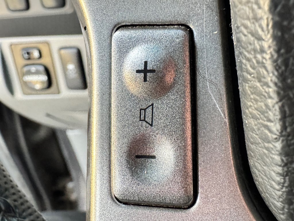 2015 Toyota Tacoma ACCES CAB / AUTOM / 4X4 / 4.0 / TRÈS SOLIDE / in Thetford Mines, Quebec - 35 - w1024h768px