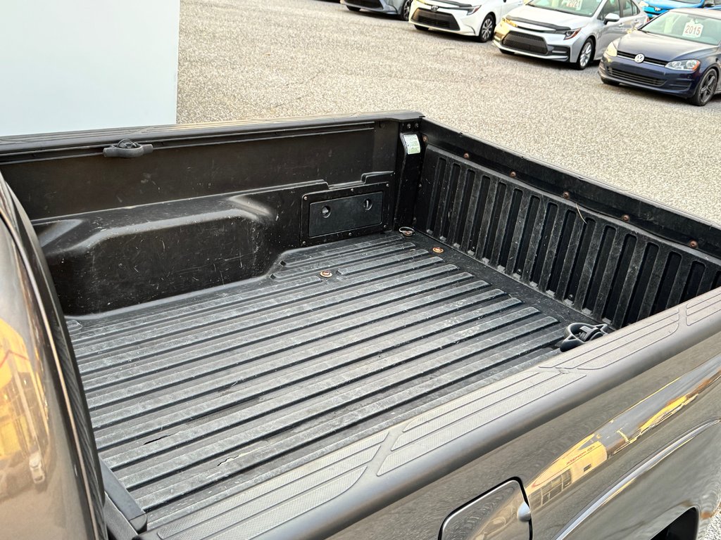 2015 Toyota Tacoma ACCES CAB / AUTOM / 4X4 / 4.0 / TRÈS SOLIDE / in Thetford Mines, Quebec - 60 - w1024h768px