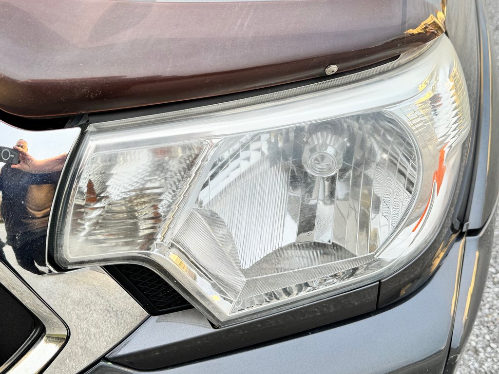 2015 Toyota Tacoma ACCES CAB / AUTOM / 4X4 / 4.0 / TRÈS SOLIDE / in Thetford Mines, Quebec - 10 - w1024h768px