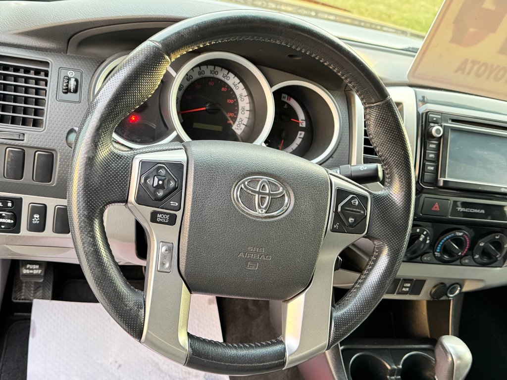 2015 Toyota Tacoma ACCES CAB / AUTOM / 4X4 / 4.0 / TRÈS SOLIDE / in Thetford Mines, Quebec - 32 - w1024h768px
