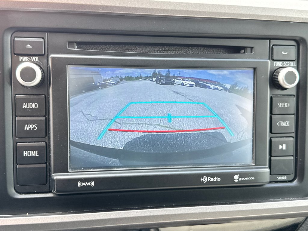 2017 Toyota Tacoma DOUBLE CAB SR5 4X4 + BOITE FIBRE / in Thetford Mines, Quebec - 45 - w1024h768px