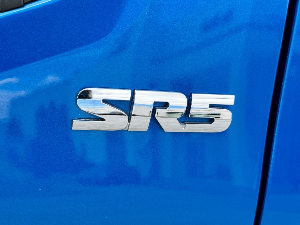 2017 Toyota Tacoma DOUBLE CAB SR5 4X4 + BOITE FIBRE / in Thetford Mines, Quebec - 19 - w1024h768px