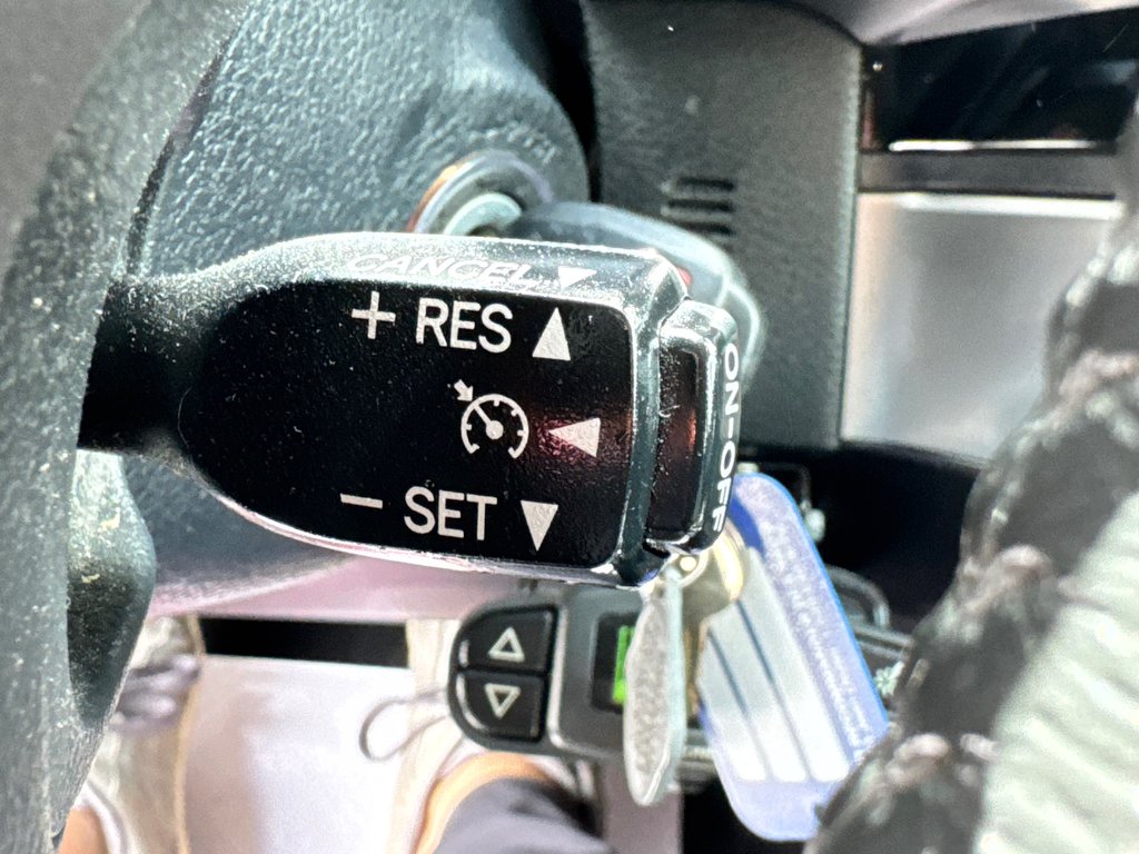 2017 Toyota Tacoma DOUBLE CAB SR5 4X4 + BOITE FIBRE / in Thetford Mines, Quebec - 41 - w1024h768px