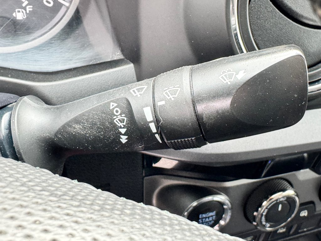 2017 Toyota Tacoma D-CAB TRD SPORT / MARCHEPIEDS / TOILE ET +++ / in Thetford Mines, Quebec - 44 - w1024h768px