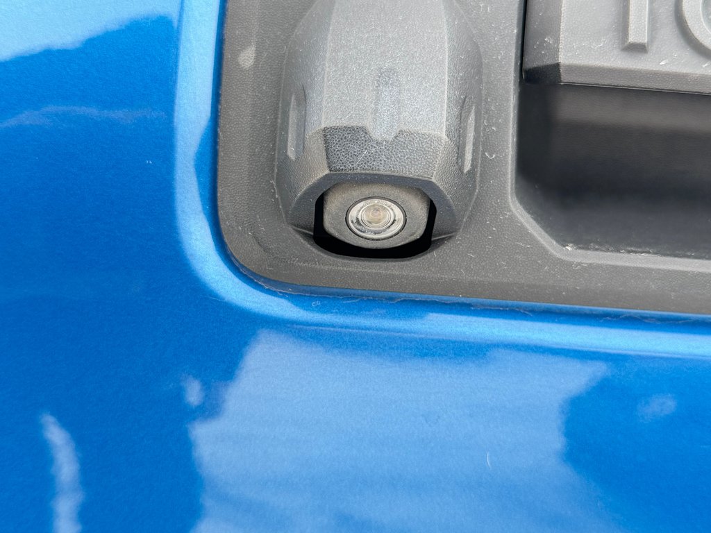 2017 Toyota Tacoma D-CAB TRD SPORT / MARCHEPIEDS / TOILE ET +++ / in Thetford Mines, Quebec - 27 - w1024h768px