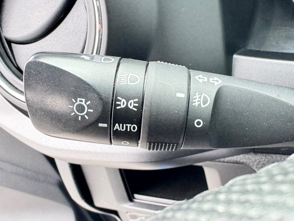 2017 Toyota Tacoma D-CAB TRD SPORT / MARCHEPIEDS / TOILE ET +++ / in Thetford Mines, Quebec - 41 - w1024h768px