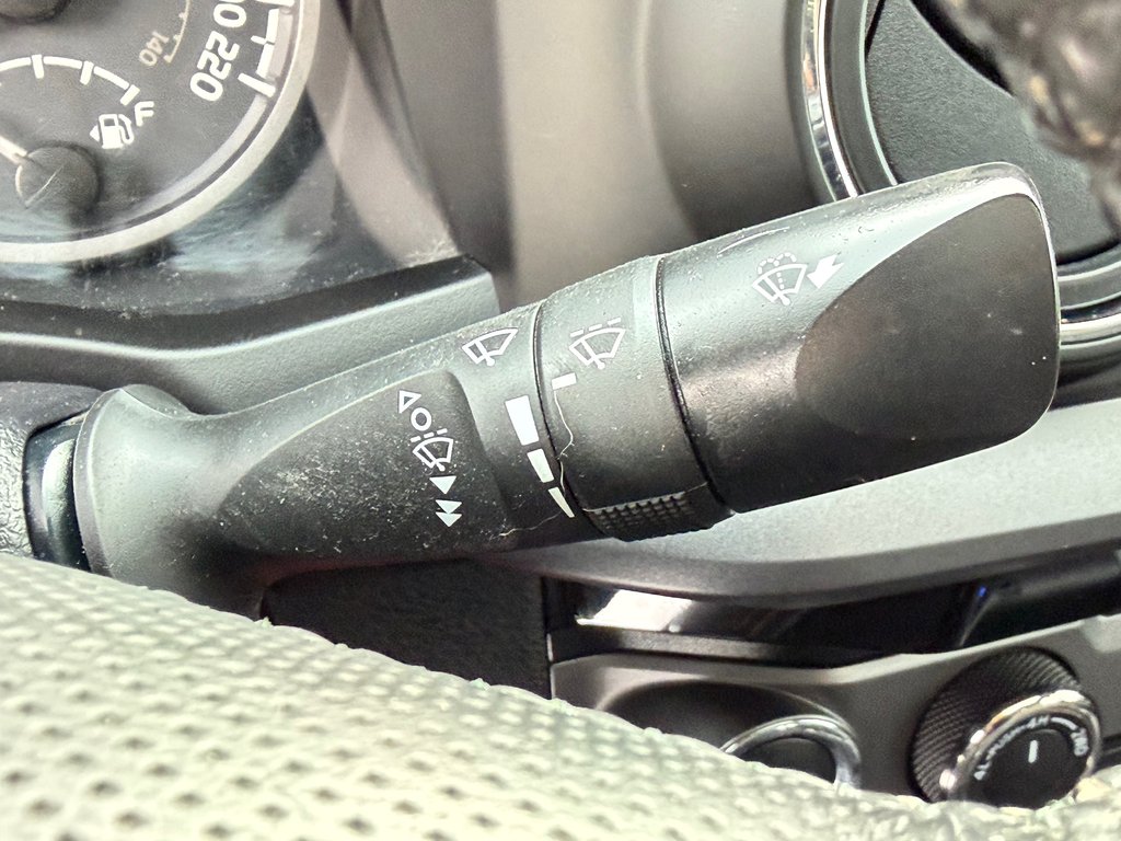 2017 Toyota Tacoma D-CAB TRD SPORT / MARCHEPIEDS / TOILE ET +++ / in Thetford Mines, Quebec - 46 - w1024h768px