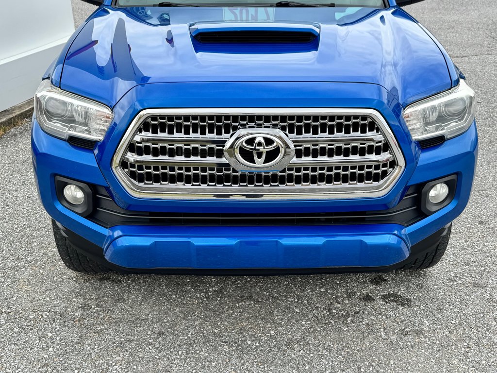 2017 Toyota Tacoma D-CAB TRD SPORT / MARCHEPIEDS / TOILE ET +++ / in Thetford Mines, Quebec - 13 - w1024h768px