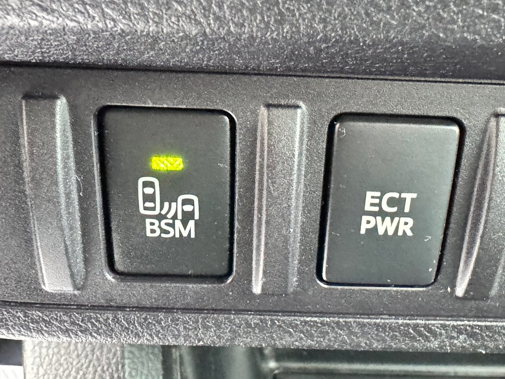 2017 Toyota Tacoma D-CAB TRD SPORT / MARCHEPIEDS / TOILE ET +++ / in Thetford Mines, Quebec - 53 - w1024h768px