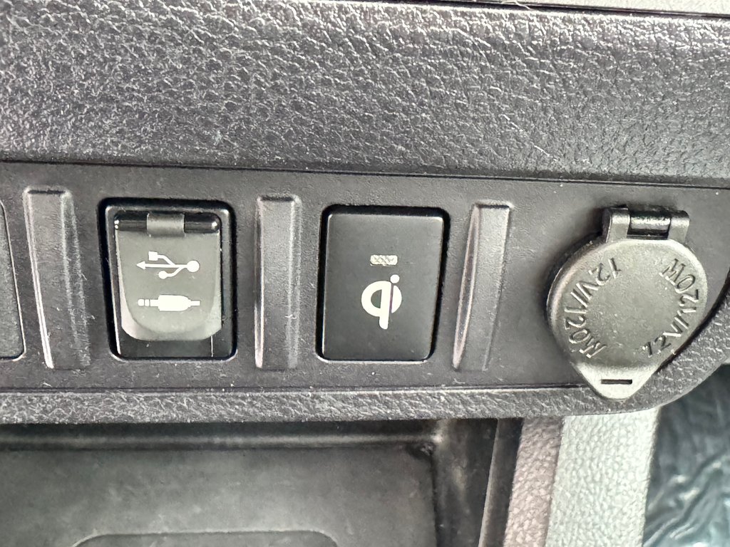 2017 Toyota Tacoma D-CAB TRD SPORT / MARCHEPIEDS / TOILE ET +++ / in Thetford Mines, Quebec - 54 - w1024h768px