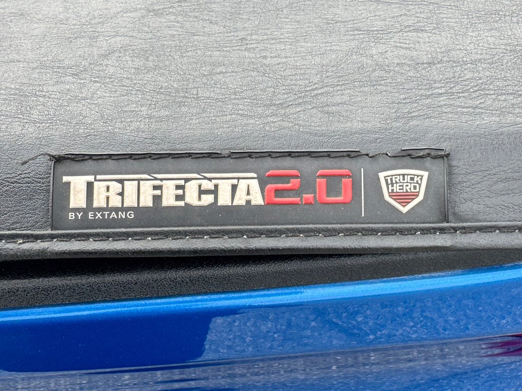 2017 Toyota Tacoma D-CAB TRD SPORT / MARCHEPIEDS / TOILE ET +++ / in Thetford Mines, Quebec - 72 - w1024h768px