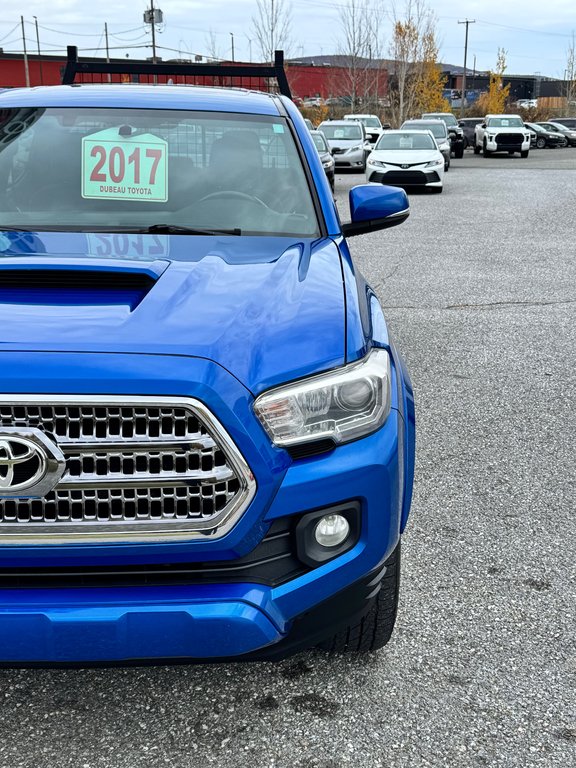2017 Toyota Tacoma D-CAB TRD SPORT / MARCHEPIEDS / TOILE ET +++ / in Thetford Mines, Quebec - 8 - w1024h768px