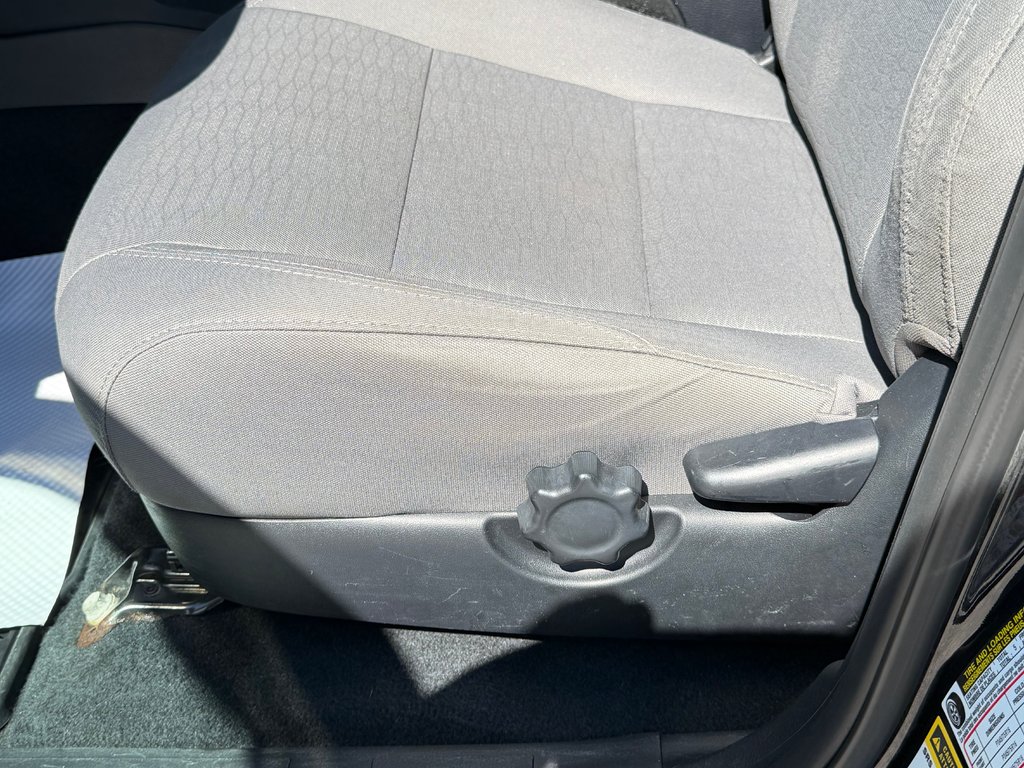 Toyota Tacoma DOUBLE CAB / SR5 / 4X4 / SUPER AUBAINE A SAISIR / 2017 à Thetford Mines, Québec - 30 - w1024h768px